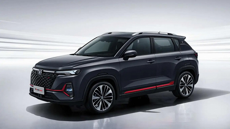 150 л.с. и автоматизированная коробка передач — всего 1,67 млн рублей. Хитовый Changan CS35 PLUS продают в России со скидкой в 670 тыс. рублей